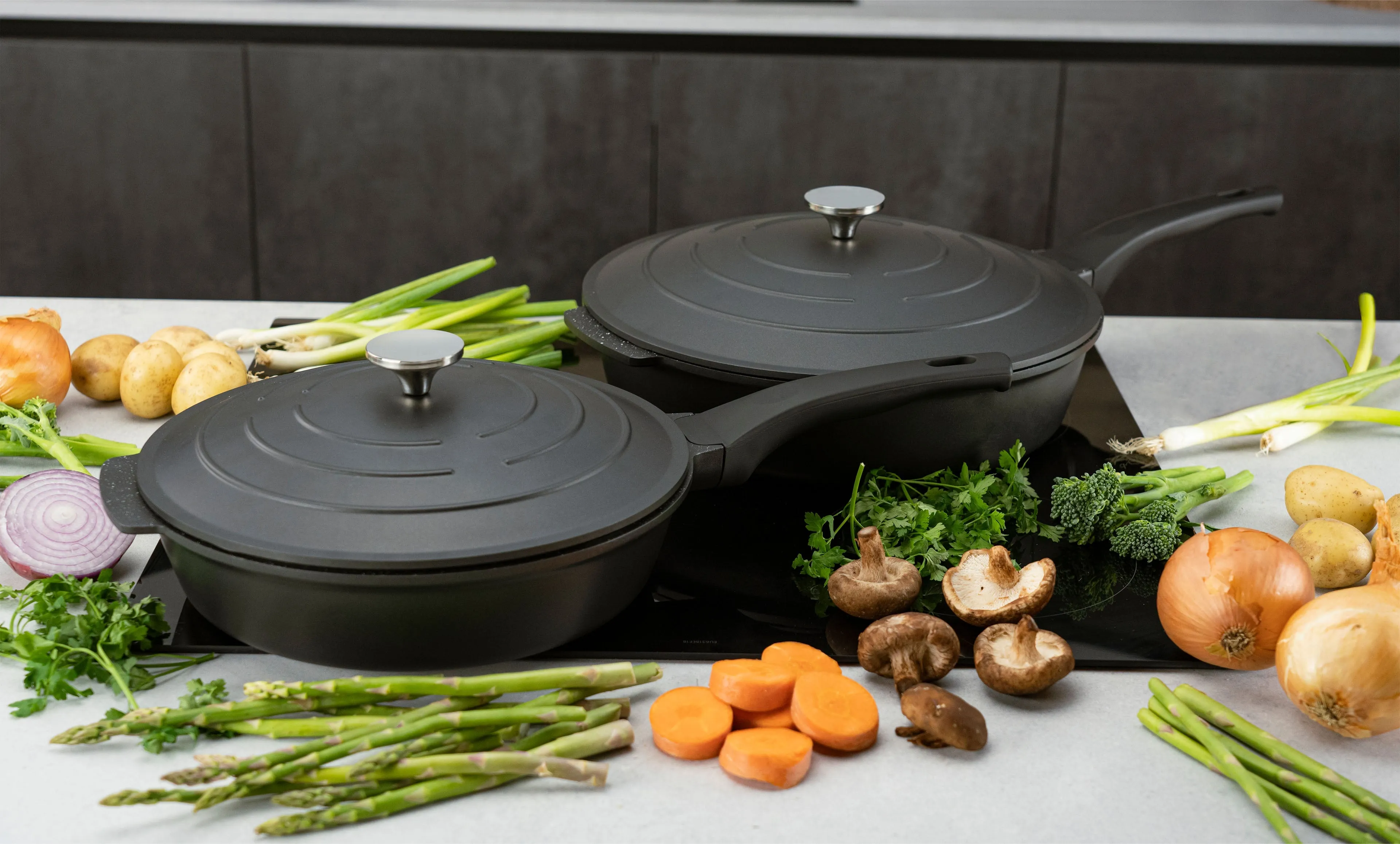 Commichef Cast Aluminium 32cm All-In-One-Pan - Black