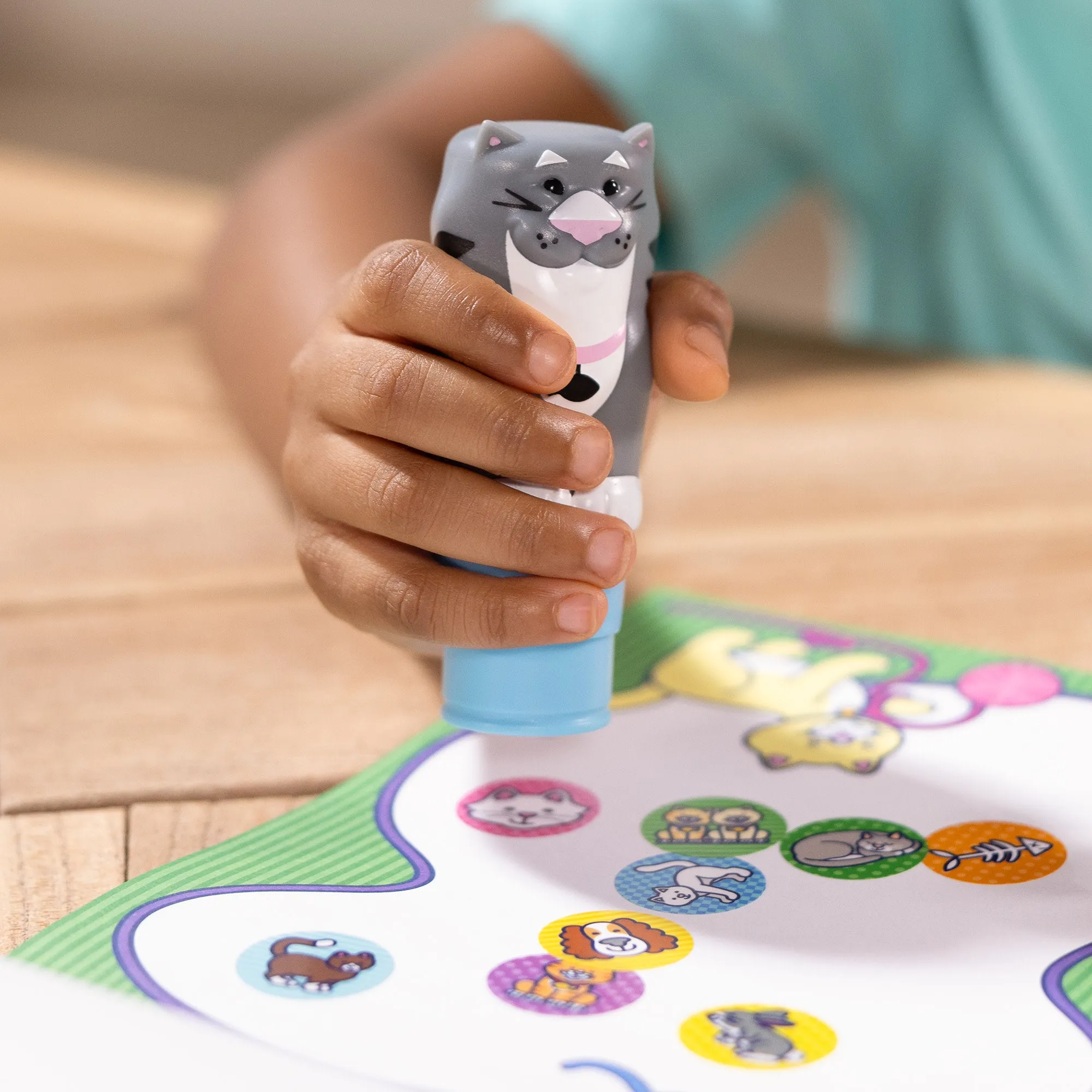 Sticker WOW!™ Activity Pad & Sticker Stamper - Cat